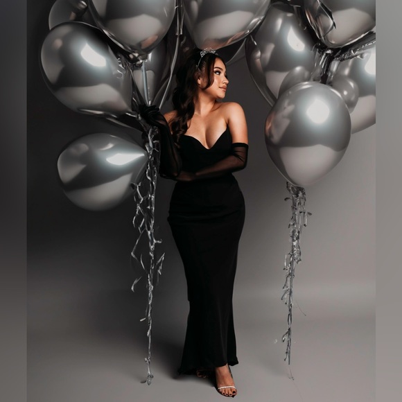 House of CB Sabine Dress - Medium - Picture 7 of 7